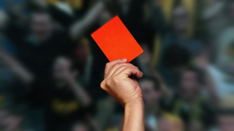 Referee-داور-کارت قرمز-Red Card