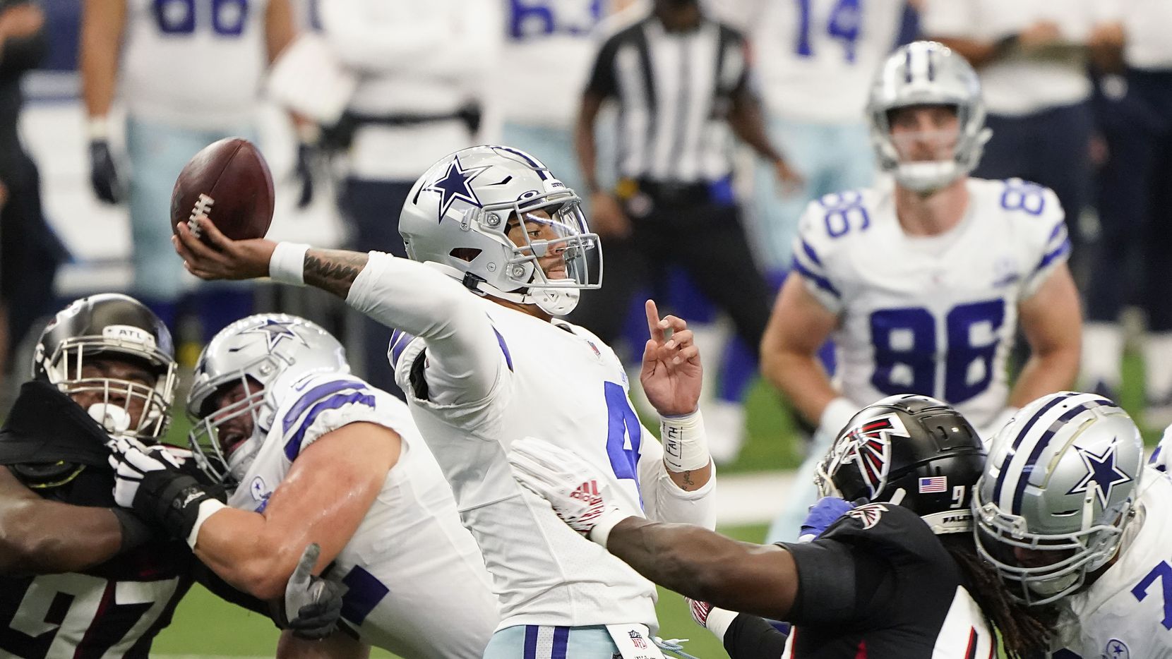 لیگ فوتبال آمریکایی / دالاس کاوبویز / آتلانتا فلکنز / NFL