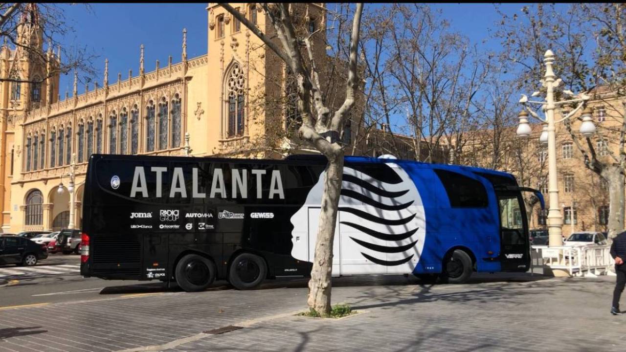 اتوبوس باشگاه آتالانتا