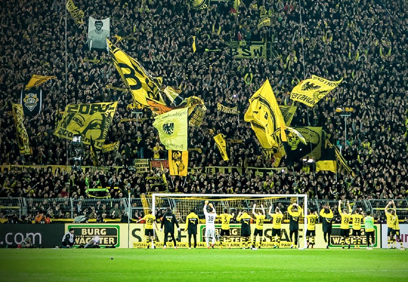بوندس لیگا-Bundes Liga-آلمان-دیوار زرد دورتموند