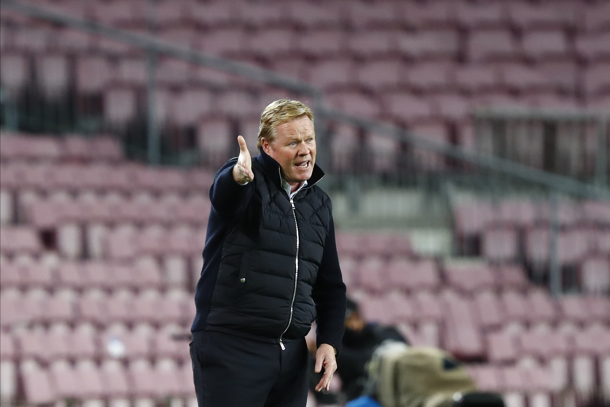 Рональд куман футболист. Рональд Куман. Рональд Куман игрок. Ronald Koeman Barcelona. Рональд Куман молодой.