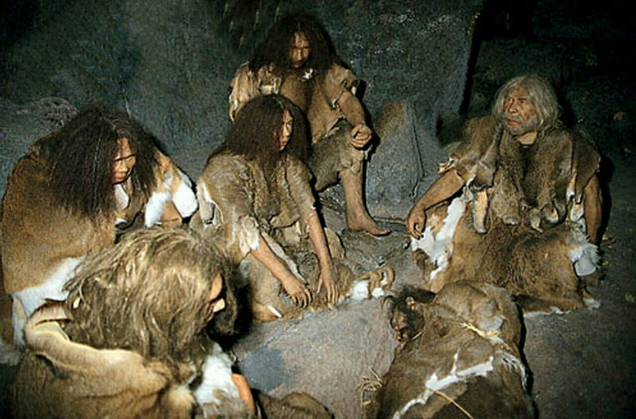 Первобытные коллективы. Неандерталец (homo Neanderthalensis). Древние люди. Первобытные люди. Пещерный человек.