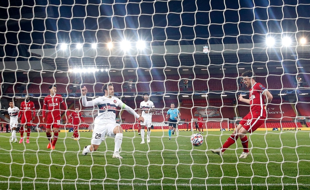 لیورپول / لیگ قهرمانان اروپا / Liverpool / UEFA Champions League / گلزنی مقابل میتیولن / 10هزارمین گل تاریخ باشگاه