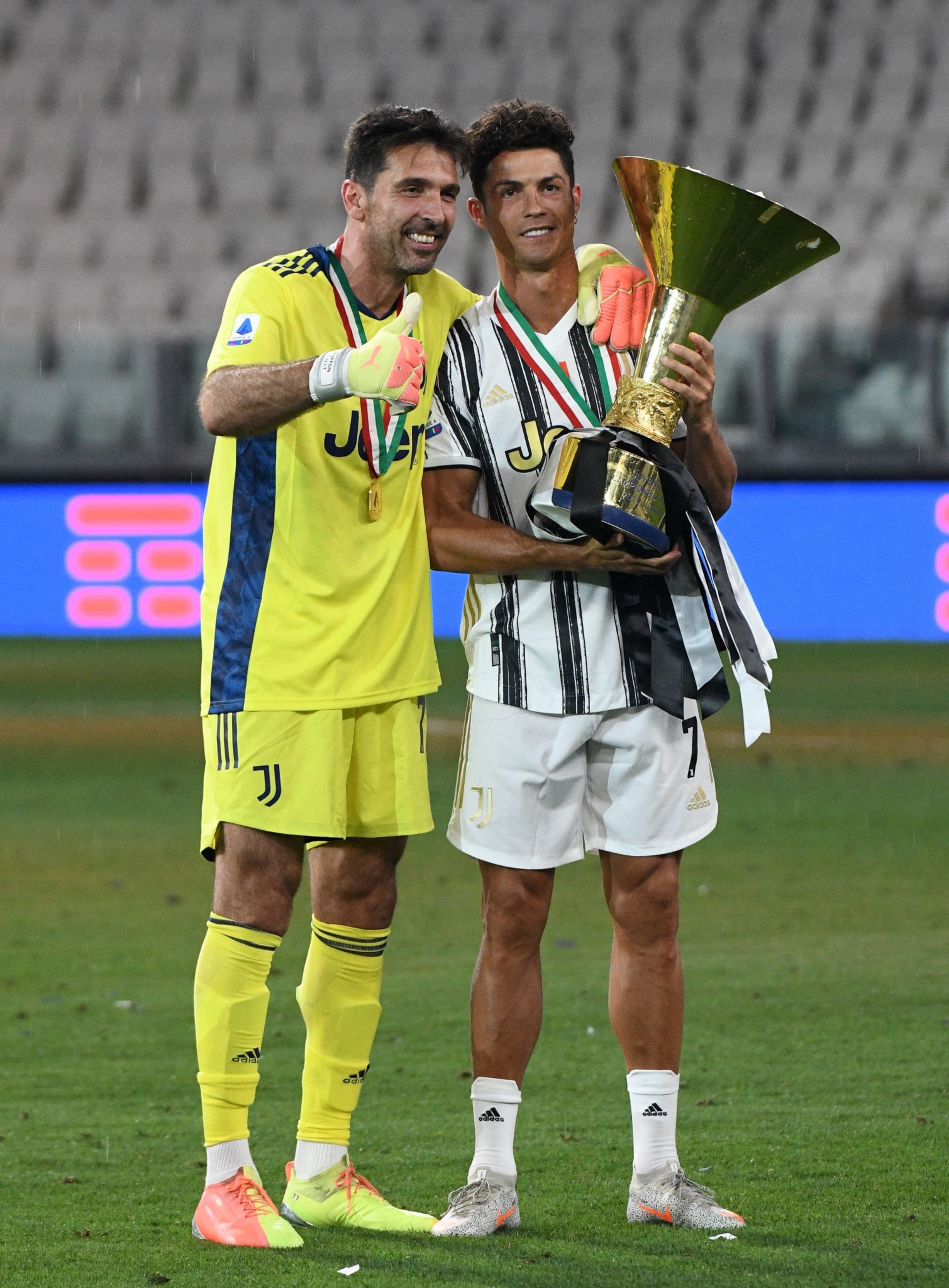 جانلوییجی بوفون و کریستیانو رونالدو / Gianluigi Buffon and Cristiano Ronaldo