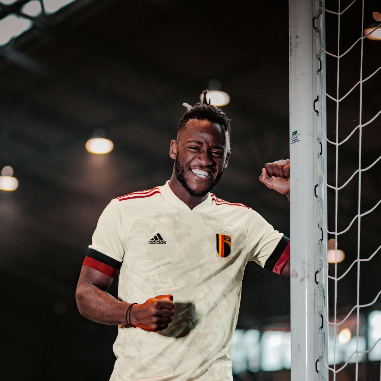 رونمایی از پیراهن دوم تیم ملی بلژیک